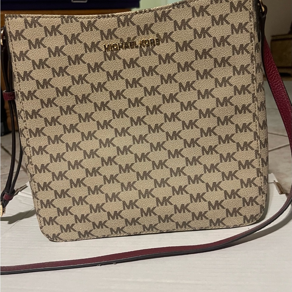 Michael Kors Women’s Signature Beige and Burgundy Crossbody Messenger Bag.